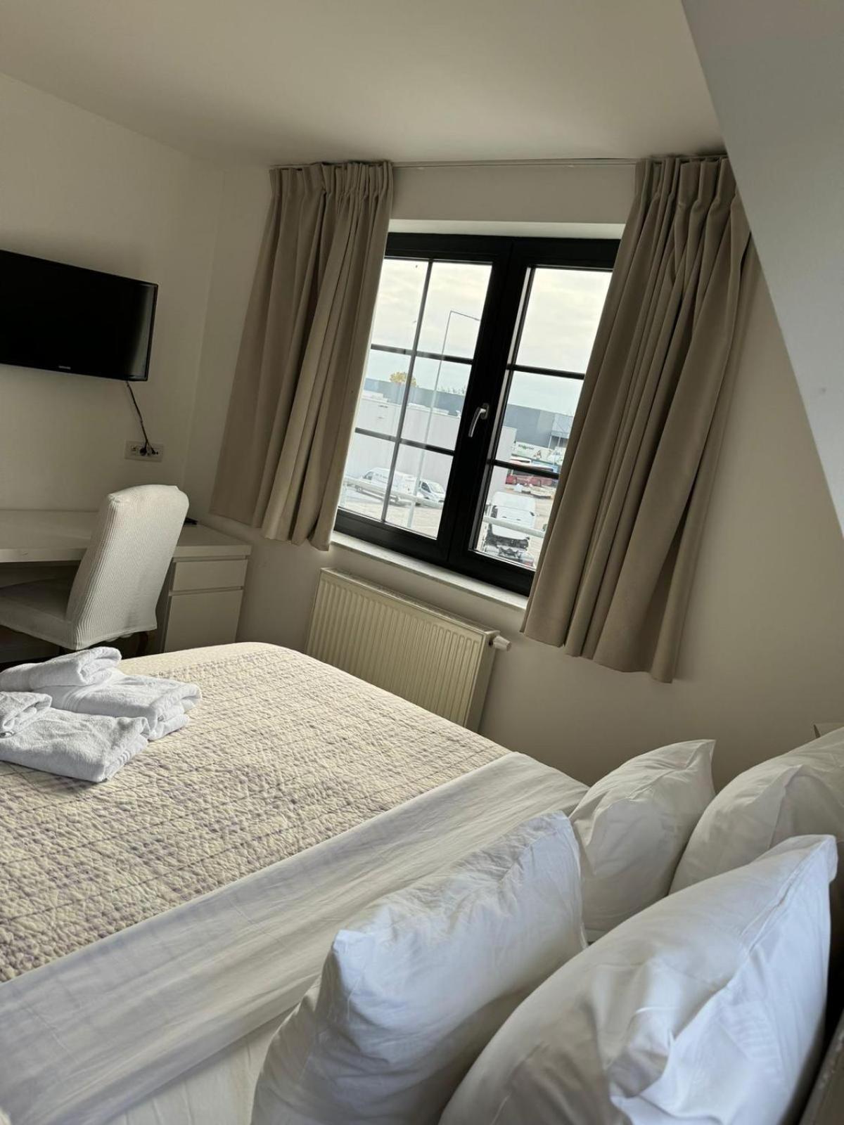 Hotel La Chaumiere Asse 외부 사진
